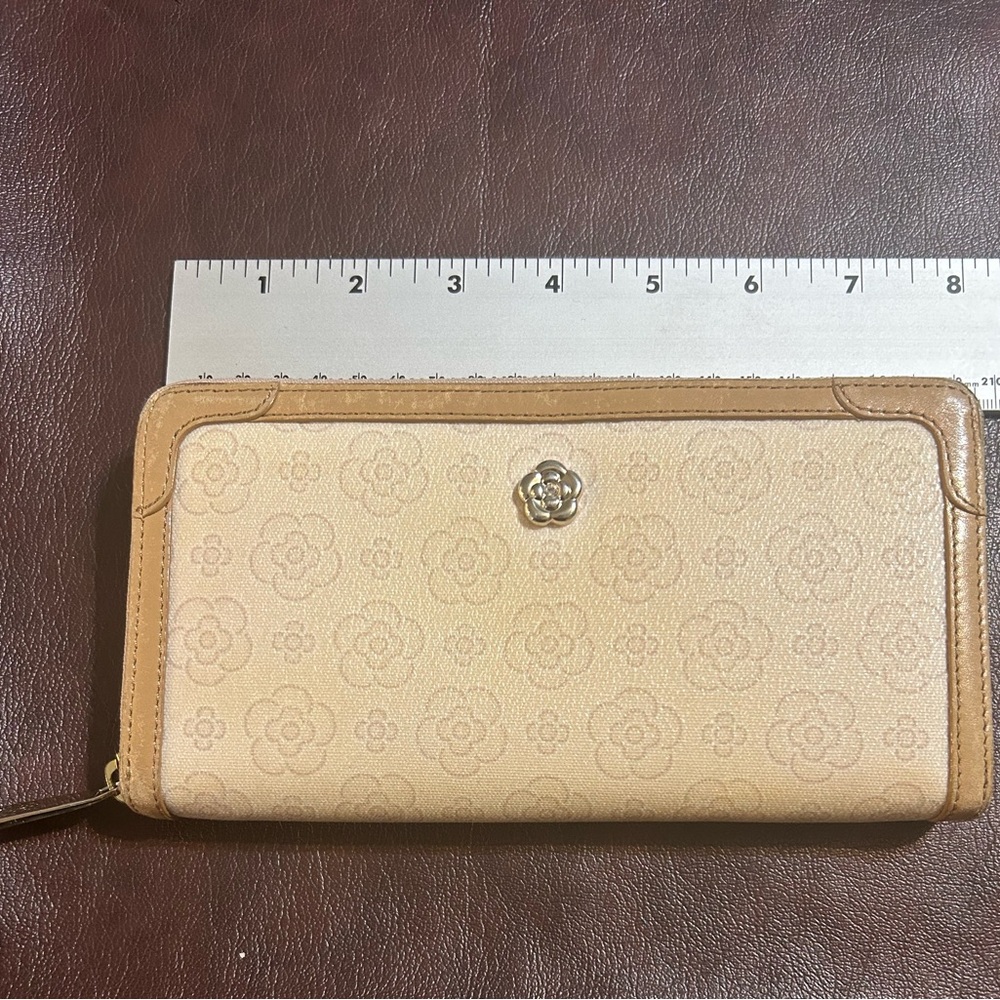 Clathas… preloved wallet